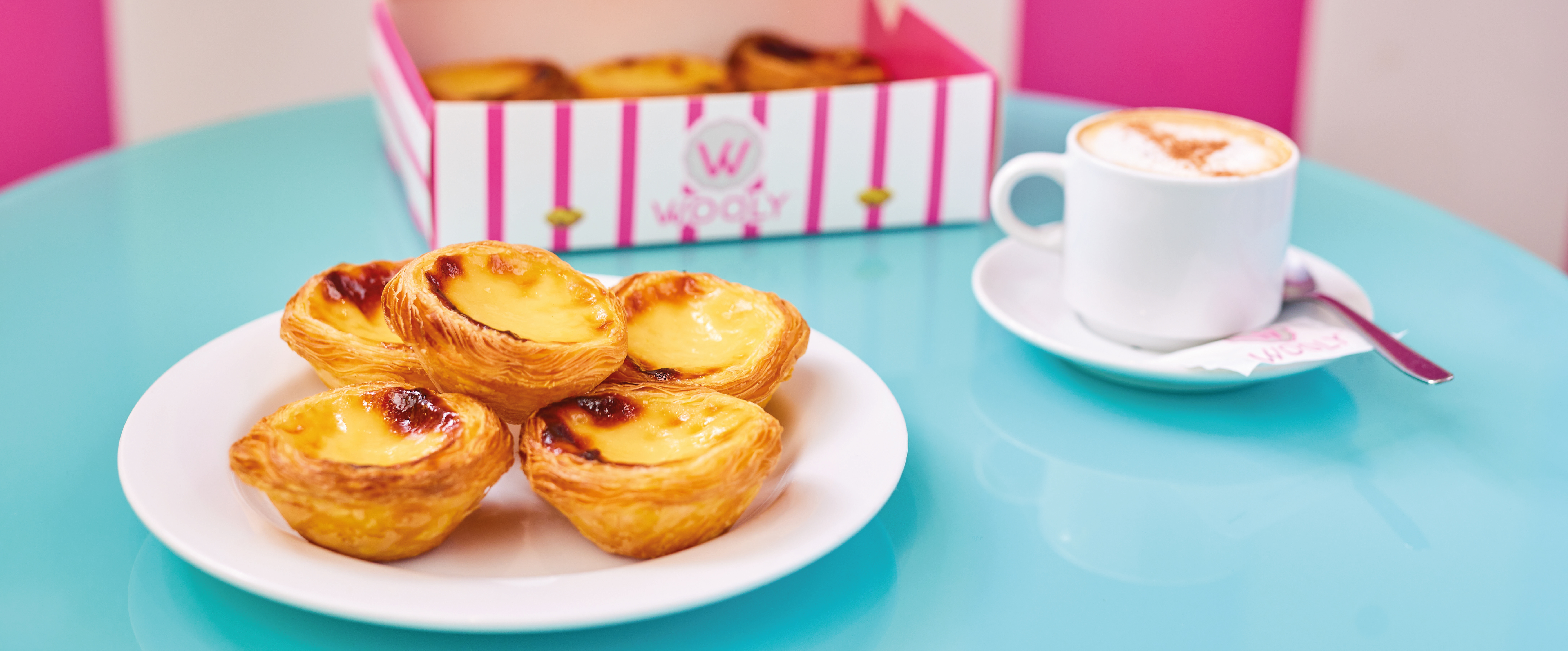 Pastel de nata et café Wooly Pâtisserie